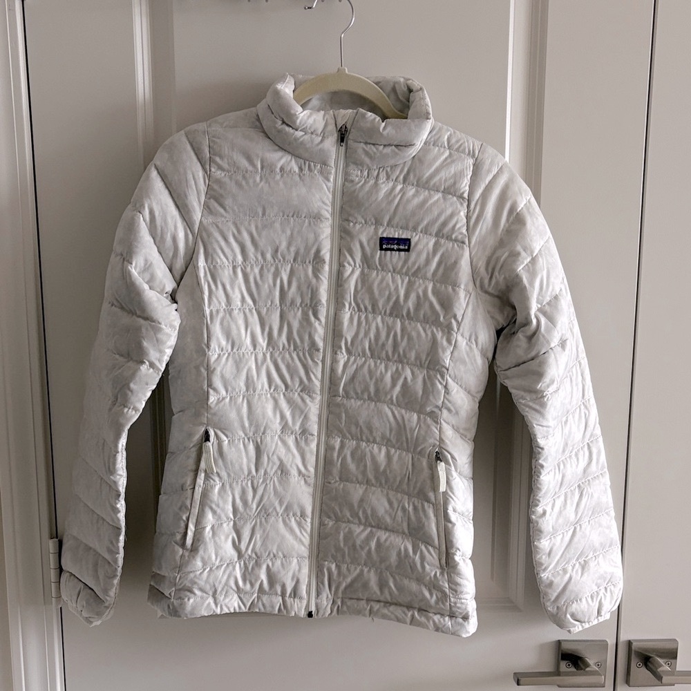 Patagonia Girl’s White Puffer Jacket